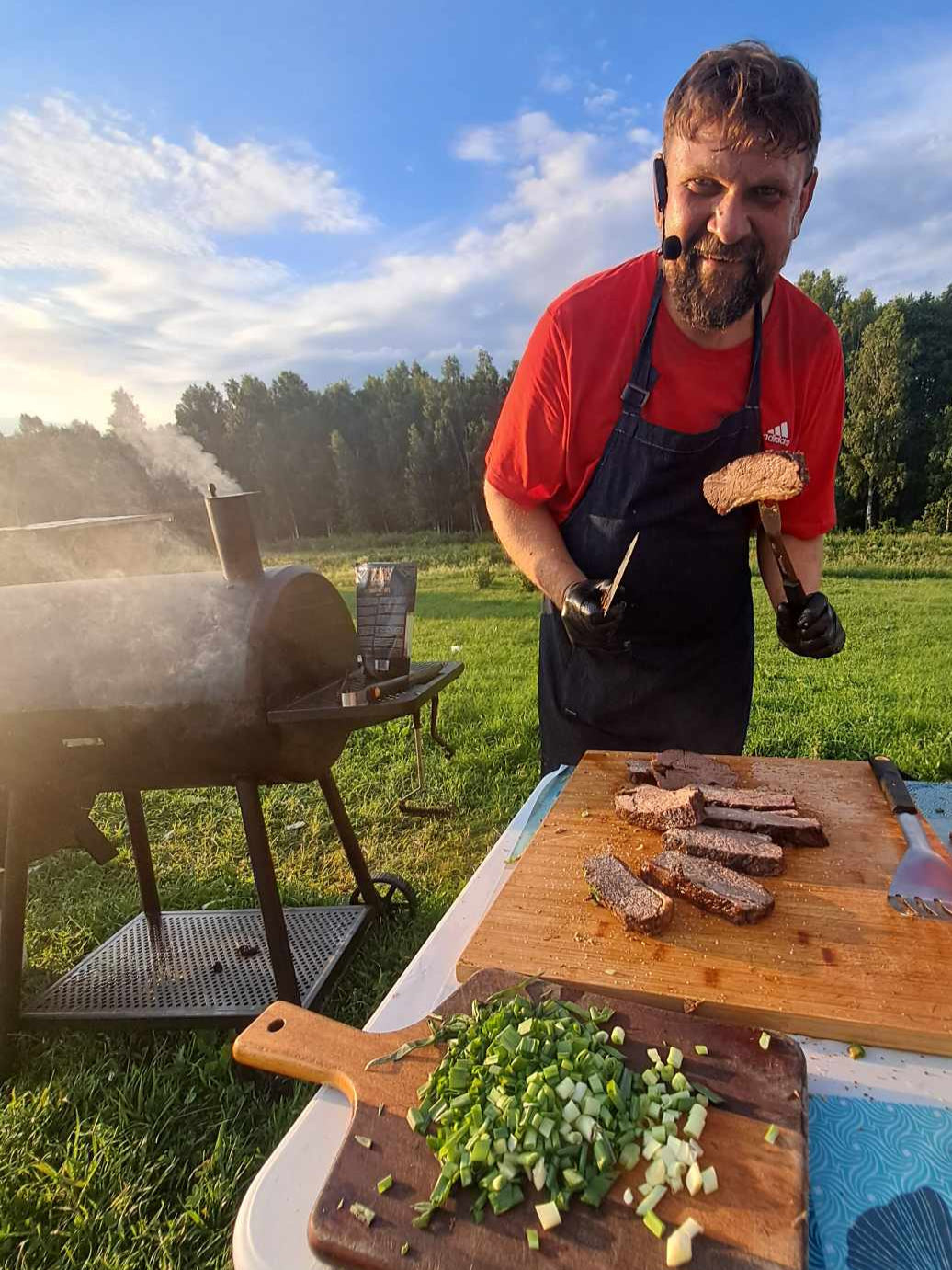 Pusryčiai, pietūs, vakarienė "Nė kąsnio be obuolio"